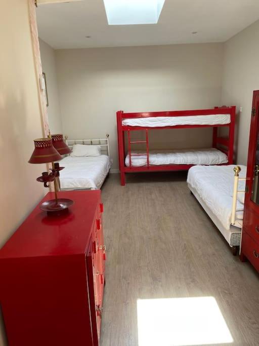 La Maison De Lea, Chambres D'Hotes De 14 Couchages ตูร์นุส ภายนอก รูปภาพ
