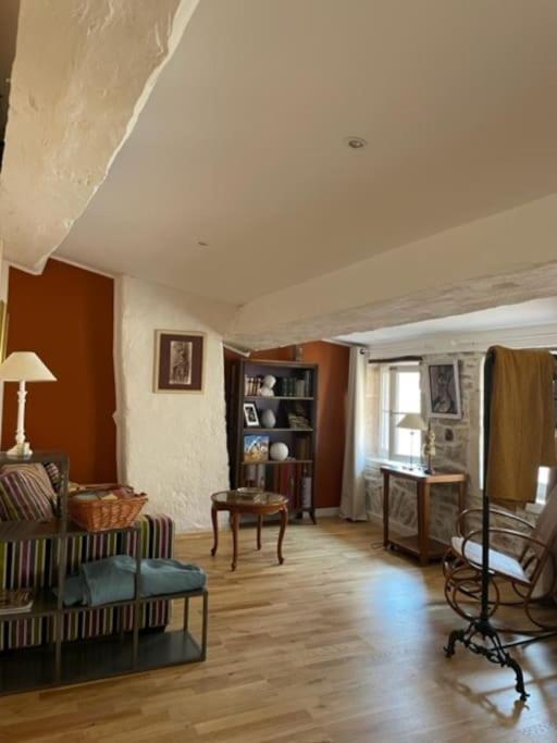 La Maison De Lea, Chambres D'Hotes De 14 Couchages ตูร์นุส ภายนอก รูปภาพ