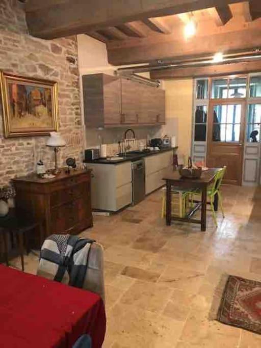 La Maison De Lea, Chambres D'Hotes De 14 Couchages ตูร์นุส ภายนอก รูปภาพ